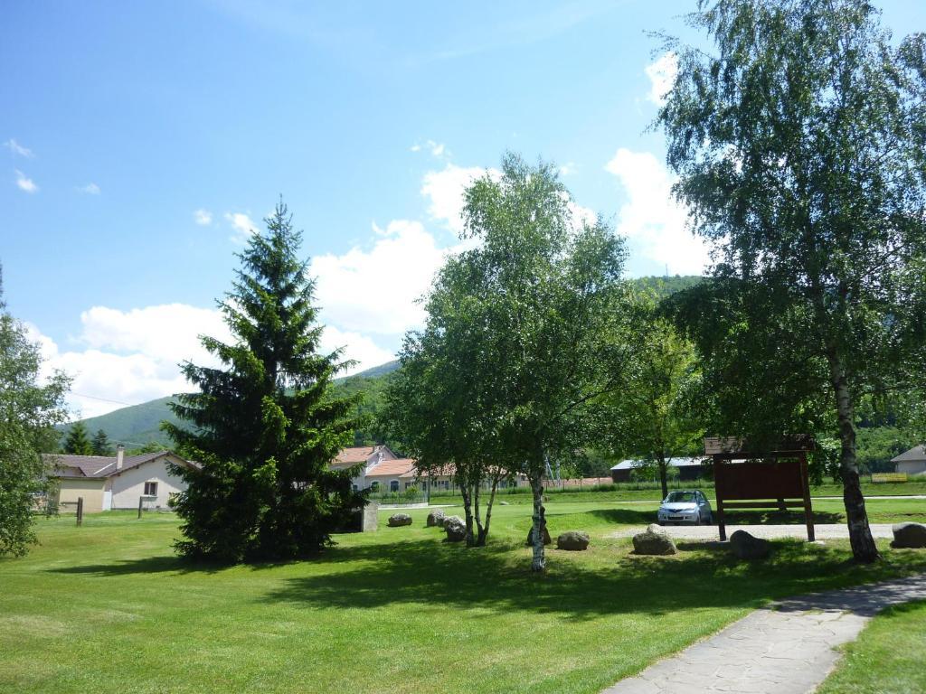 Complexe Des Oustalous Otel Les Cabannes  Oda fotoğraf