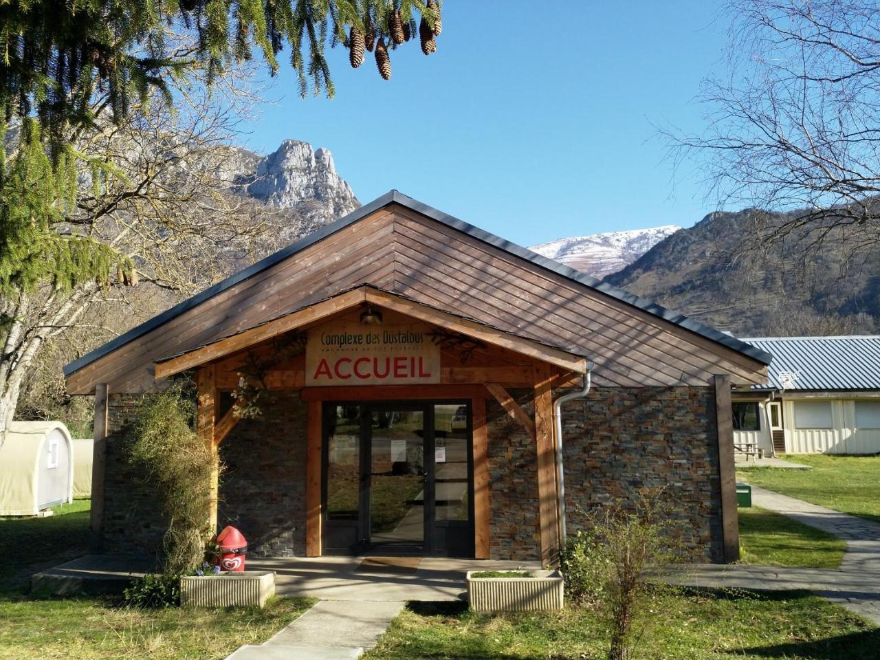 Complexe Des Oustalous Otel Les Cabannes  Dış mekan fotoğraf